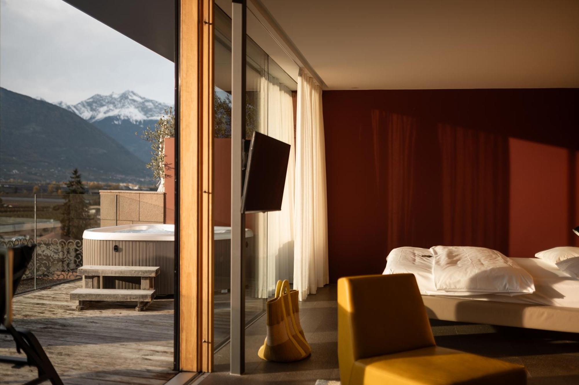 Hotel Muchele Postal / Burgstall Extérieur photo